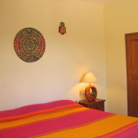 Hotel La Paloma Oceanfront Retreat San Patricio Melaque Pokoj fotografie