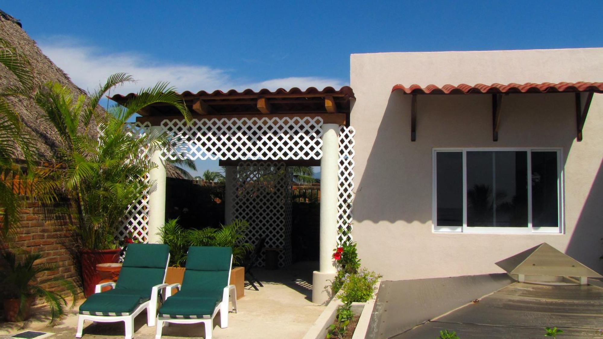 Hotel La Paloma Oceanfront Retreat San Patricio Melaque Pokoj fotografie