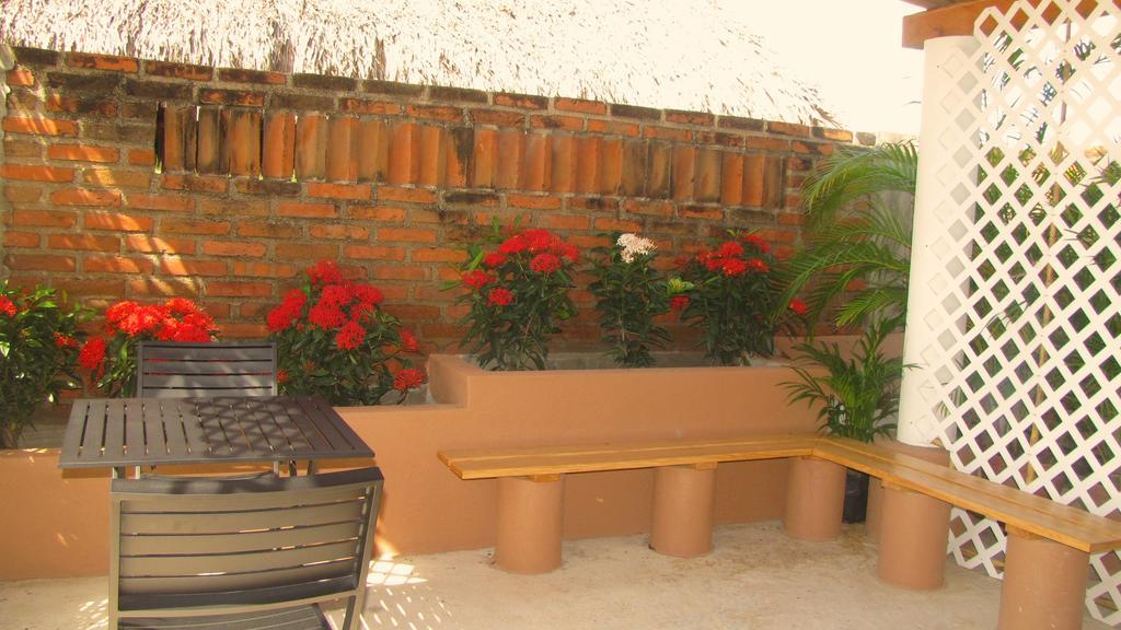 Hotel La Paloma Oceanfront Retreat San Patricio Melaque Exteriér fotografie